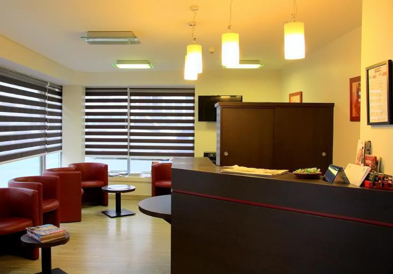 Moka Hotel Lorient Exterior photo